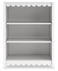 Hallityn - White - Bookcase